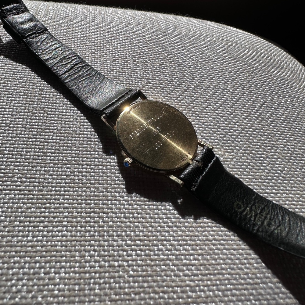 Omega De Ville 1377 14k Solid Gold Vintage 1980s Dress Watch Lizard Strap - Picture 4 of 16